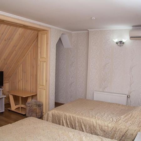 Hotel Piligrim 2 à Mykolaïv Extérieur photo