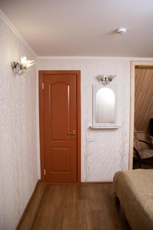 Hotel Piligrim 2 à Mykolaïv Extérieur photo