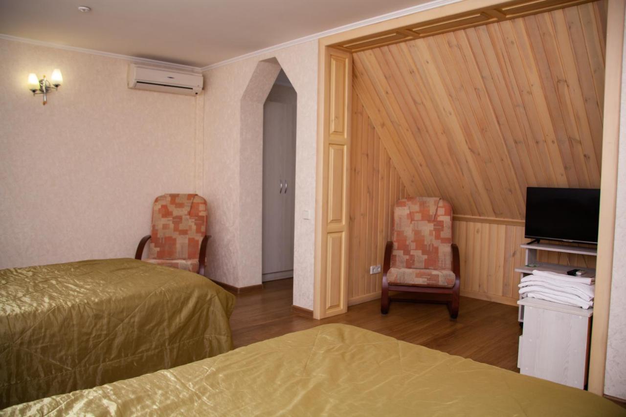Hotel Piligrim 2 à Mykolaïv Extérieur photo